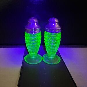 Vaseline Hazel Atlas Uranium Glass Ribbed Salt & Pepper Shakers